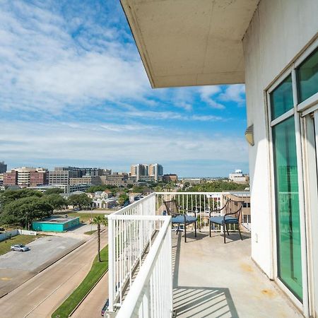 Sea It All Infinity Pool Ocean Views Steps From The Beach - A Perfect Romantic Getaway Galveston Exterior photo
