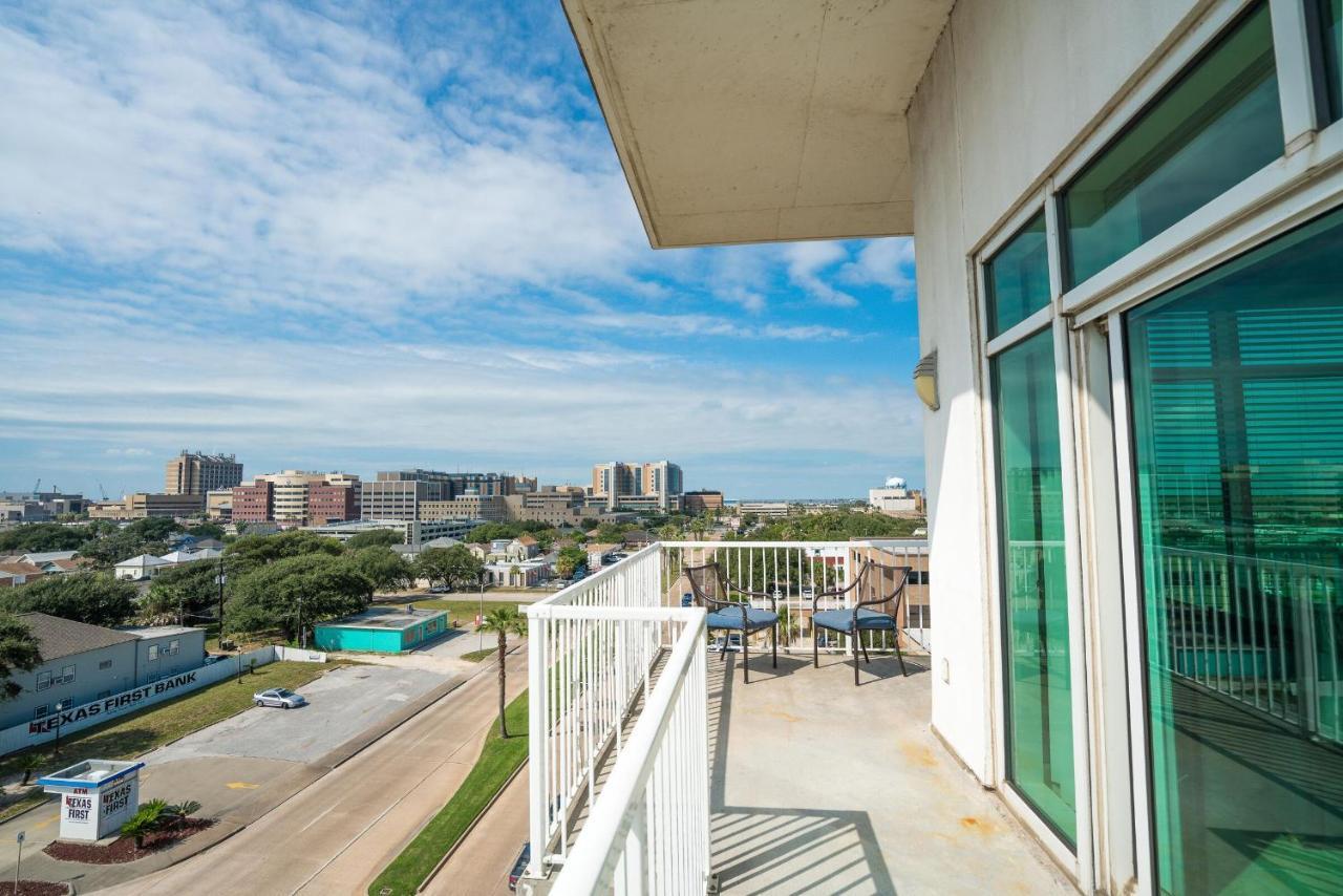 Sea It All Infinity Pool Ocean Views Steps From The Beach - A Perfect Romantic Getaway Galveston Exterior photo